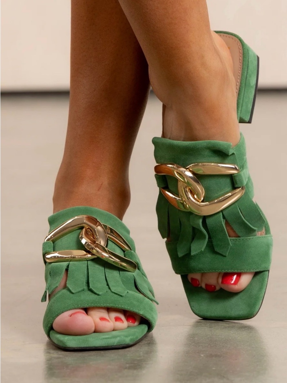 Sam Edelman Darby Thyme Green Suede Fringe Slides with Gold Chain